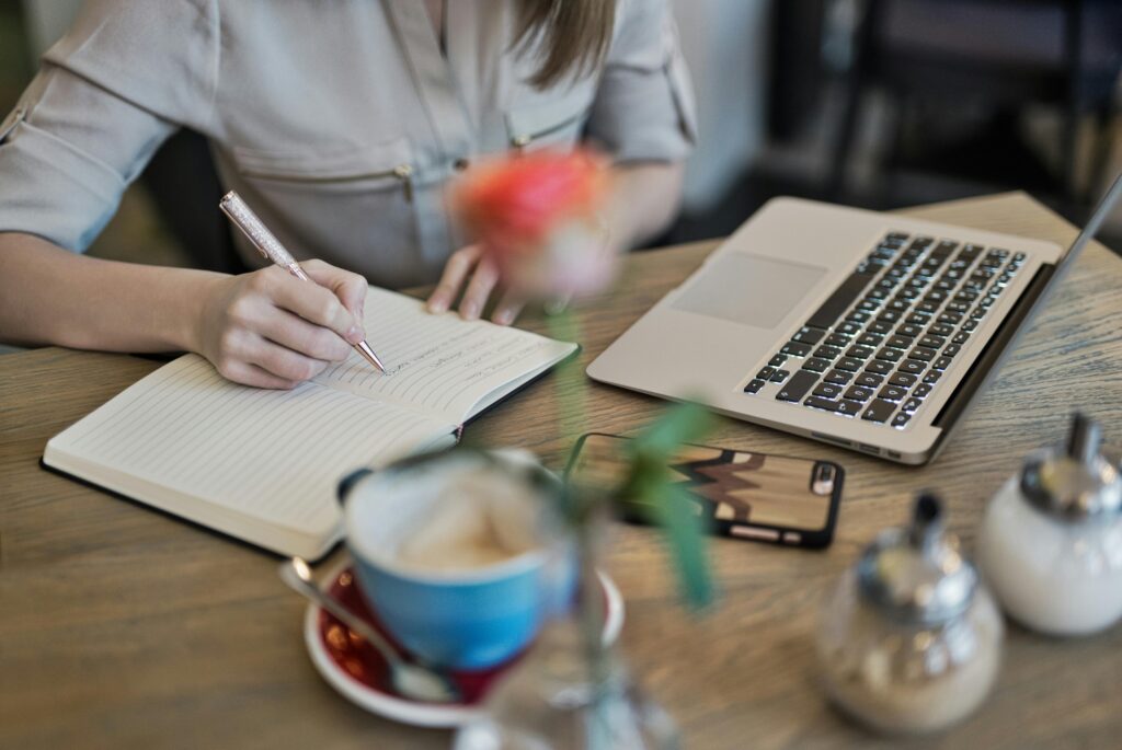 Content Writer – Nike Consultant Job 20Content writer requirements Visnagar Gujarat bachelor degree English communications web content writing content strategy proofreading on site26