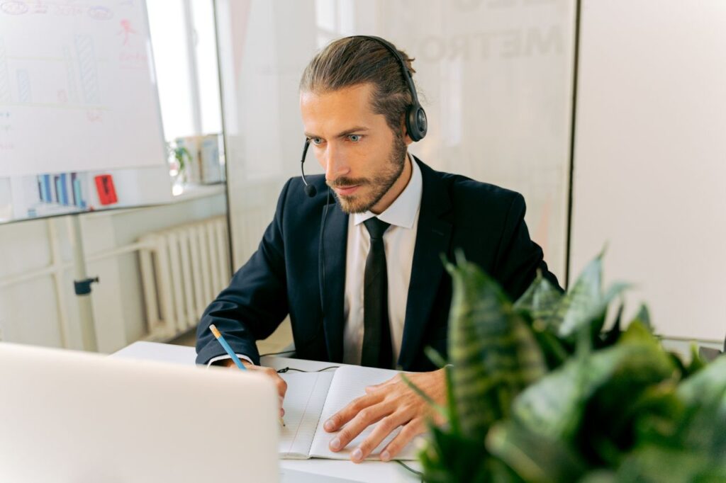 WhatsApp Customer Support Executive Job – Flexabay 2026