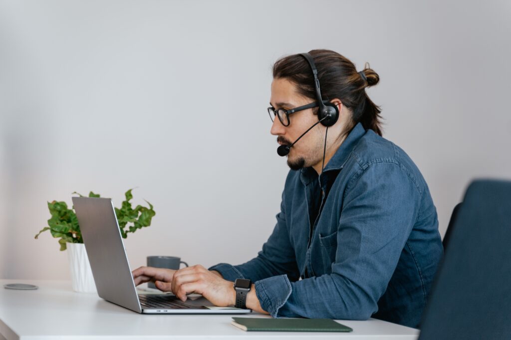 Telecaller Hindi Work From Home Job 2026