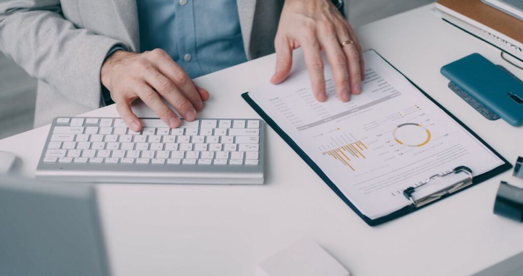 Data Entry Operator Salary 6-9 LPA - Remote Job Benefits & Perks Remote Data Entry Operator job benefits showing 6-9 LPA salary package with work from home flexibility and career growth opportunities