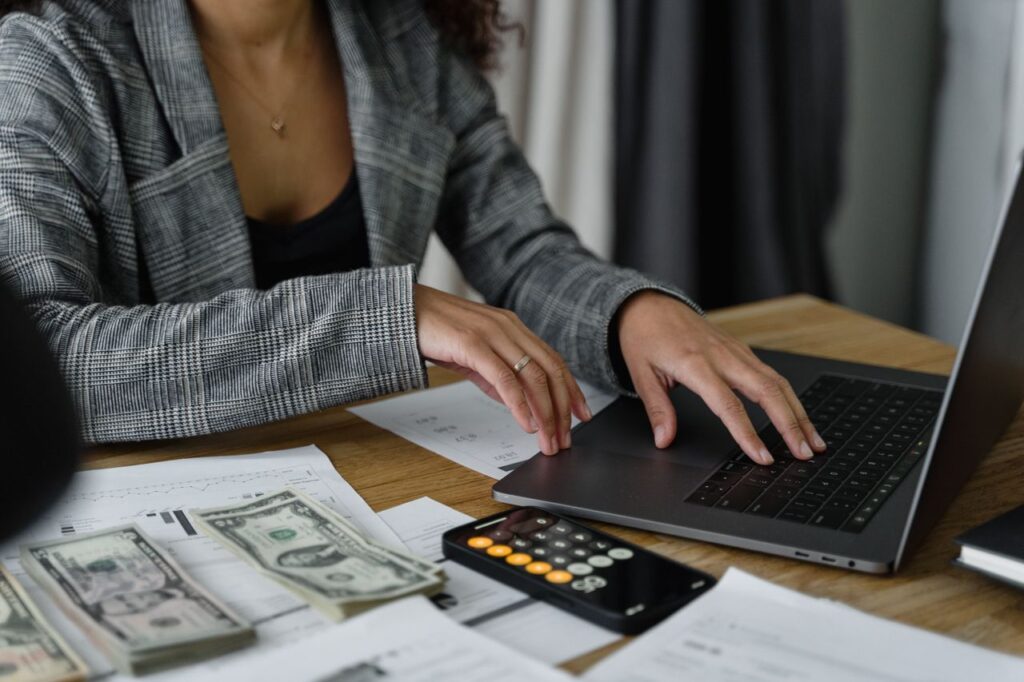Apply for Deel Payroll Associate Australia job, remote work from India for graduates and experienced candidates