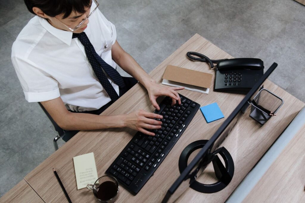 Data Entry Executive salary 4 to 6 LPA with 5 days week work from home benefits and apply process for Winway Consultancy fresher job 2026